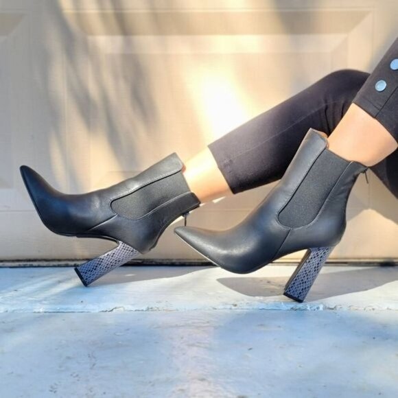 Pointed Toe Ankle Boots with Back Zipper Chunky Printed Block Heel Shoes - Picture 3 of 7